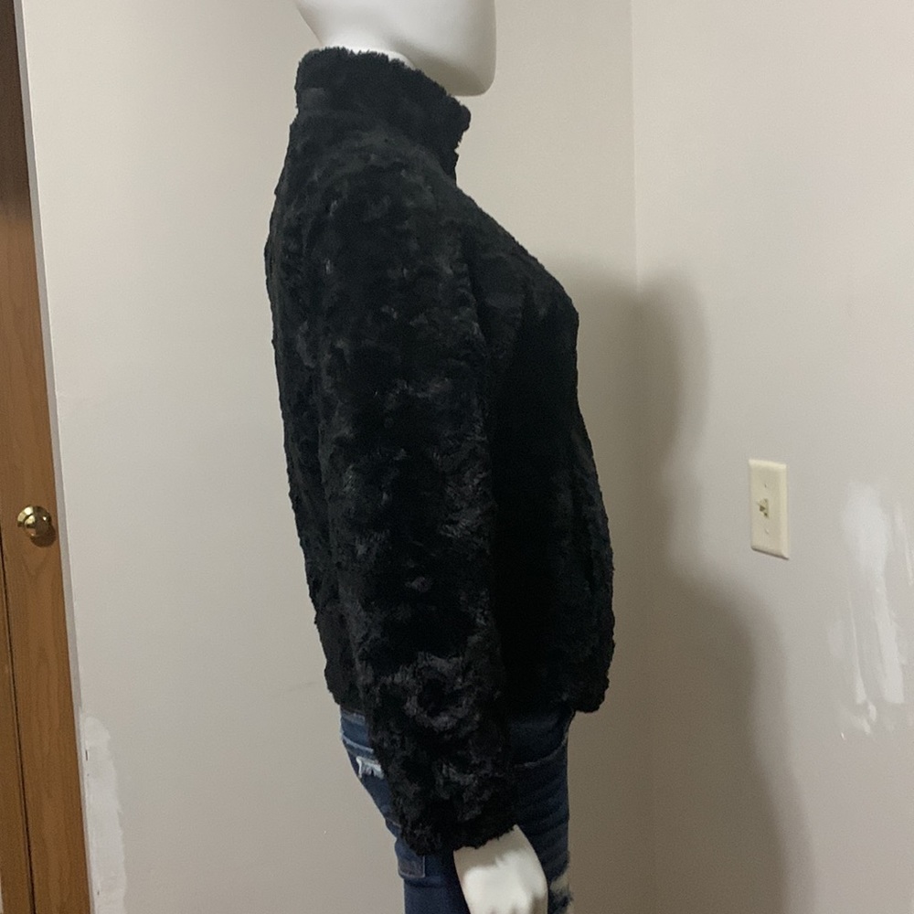 The North Face Kids Black Quilted Puffer Jacket - Picture 8 of 15